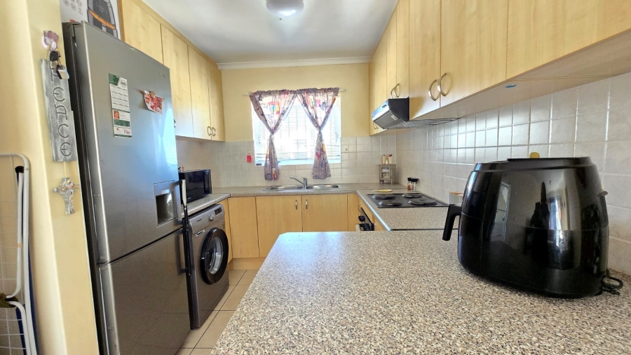 2 Bedroom Property for Sale in Strand Central Western Cape